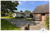 Hofbereich - Ostseenah – Doppelhaushälfte mit separatem Bungalow auf großem Grundstück zu verkaufen