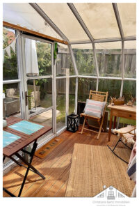 Wintergarten zur Terrasse hin
