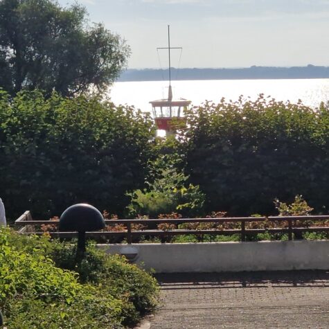 Provisionsfrei für den Erwerber – Helle und gut geschnittene Terrassenwohnung in der Parkresidenz zu verkaufen, 23570 Lübeck / Travemünde, Erdgeschosswohnung