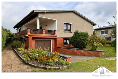 Wunderschöner Blick auf den Ventschower See – Geräumiger Bungalow auf großem Grundstück zu verkaufen, 19417 Ventschow, Einfamilienhaus