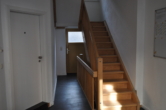 Hausflur - Solide Kapitalanlage – Modernisiertes Altstadthaus in Hafennähe mit 3 kleinen Wohnungen zu verkaufen