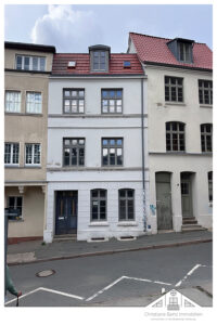 Vorderansicht Gebäude
